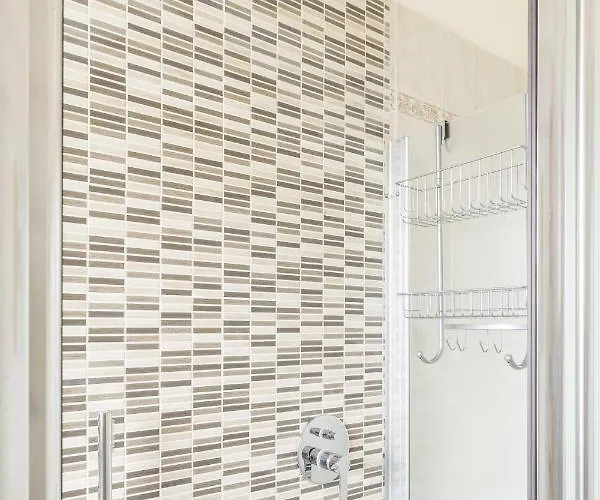 아파트 Casa Lilla - Lakeview Large With Garden Above 스트레사