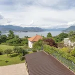 Casa Lilla - Lakeview Large With Garden Above Appartement Stresa