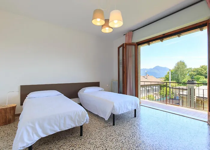 Casa Lilla - Lakeview Large With Garden Above *